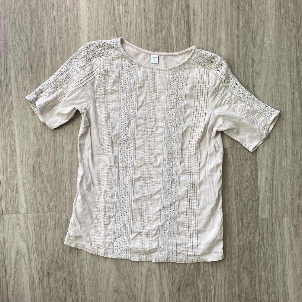 Old Navy Lace Overlay Top XS